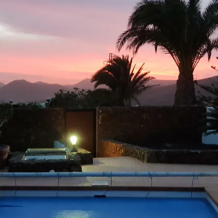 וילה Lucky - Heated Pool